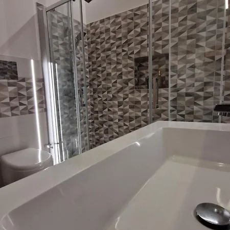 Casa Vacanze La Piccola Parigi Ferienhaus *